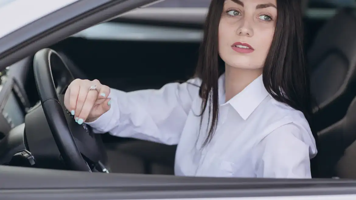 Shoulder Check Mistakes That Can Affect Your ICBC Road Test